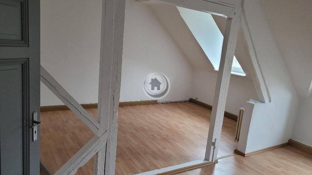 !!! ImmoPoint !!! FRISCH RENOVIERT !!! 2024 NEUE HEIZUNG !!! - Gartennutzung - praktischer Grundriss