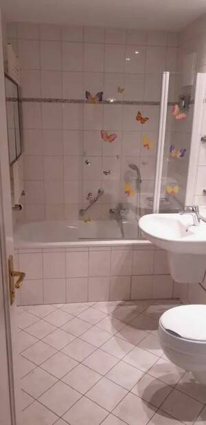 Lichtdurchflutete 2-Zimmer-Wohnung mit durchdachtem Grundriss, barrierefreiem Zugang, hochwertiger Ausstattung und moderner Einbauküche in Berlin-Fran – 13129 Berlin – Vorschaubild 6