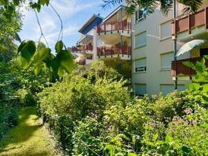 Schöne 3,5-Zi.-Whg. mit Balkon und TG-Stellplatz direkt am Fürther Stadtwald – 90768 Fürth – Vorschaubild 2