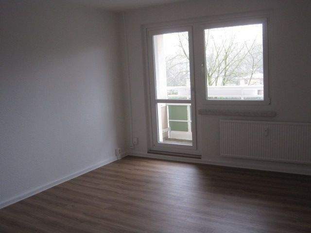 Kleine 3 Raumwohnung mit Balkon – Chemnitz – Vorschaubild 7