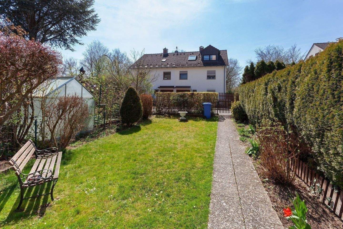 FBC - Zusammen leben: Stadtmittelhaus mit eigenem Wohnbereich im DG – Fürstenfeldbruck – Vorschaubild 2
