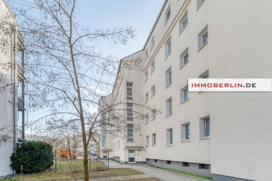 IMMOBERLIN.DE - Sehr angenehme Wohnung mit Südwestbalkon in gefragter Lage – Berlin – Vorschaubild 2