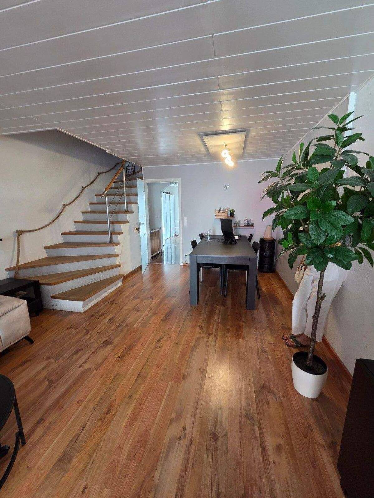 ***Einfamilienhaus mit guter Ausstattung sucht neuen Eigentümer zum fairen Preis*** – 67067 Ludwigshafen am Rhein – Bild 1 von 9
