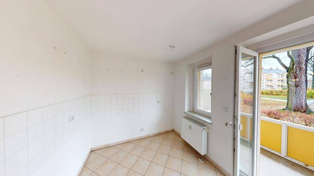 Im Grünen gelegene 2-Raum-Wohnung mit Balkon – Chemnitz – Vorschaubild 2