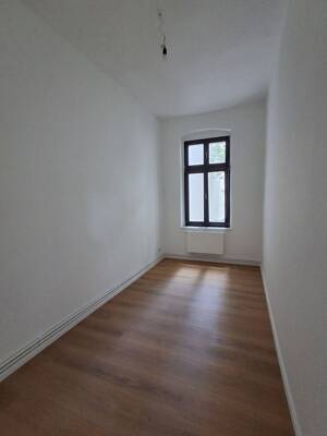 Sanierte Altbauwohnung mit Stuck und Flügeltüren – 39112 Magdeburg – Vorschaubild 4