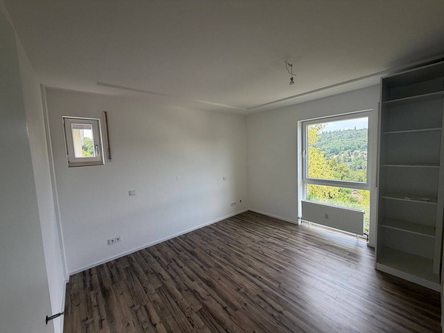 Helle 3-Zimmer-Wohnung mit 105 m² Wohnfläche, Südbalkon, Würmtal-Blick und Hobbyraum – Pforzheim-Würm – Pforzheim – Vorschaubild 5