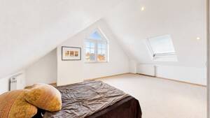 Großzügige Maisonette mit Westbalkon in zentraler und ruhiger Lage – 60388 Frankfurt am Main – Vorschaubild 6