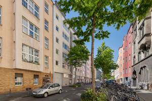 Sanierte 2,5-Zimmer-Wohnung in der Balthasarstraße mit Garage!
