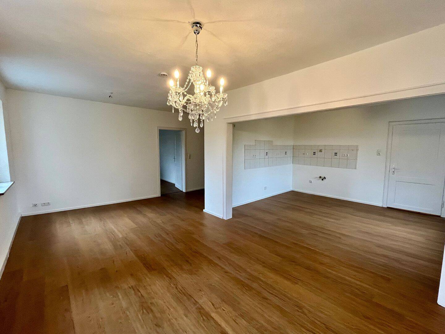 2 Zimmerwohnung in ruhiger Lage mit Carport und Garten – Freihung – Vorschaubild 5
