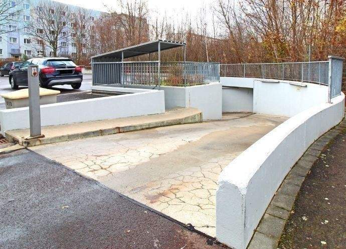 Einbauküche, Neues Badezimmer, Tiefgaragenstellplatz, Balkon & Aufzug – Magdeburg – Vorschaubild 6