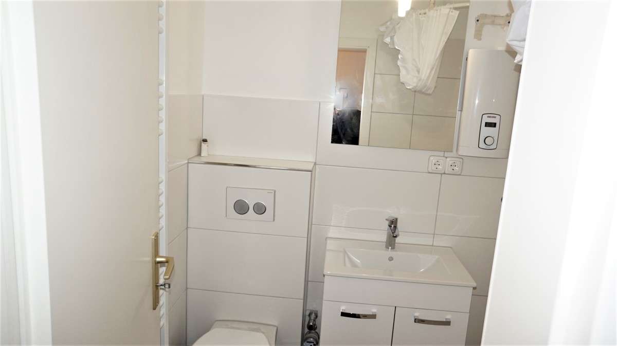 Kernsanierte 1-Zimmer-Etagenwohnung in Hamburg-Billstedt – Hamburg – Vorschaubild 6