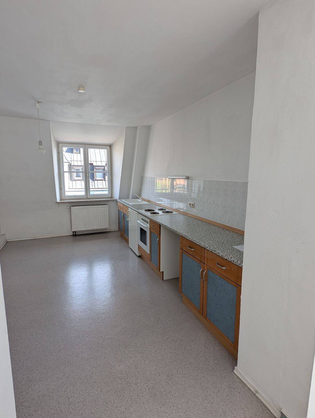 Großzügige 2 ZKB Wohnung in Jugendstil-Altbau am Altstadtrand – Regensburg – Vorschaubild 6