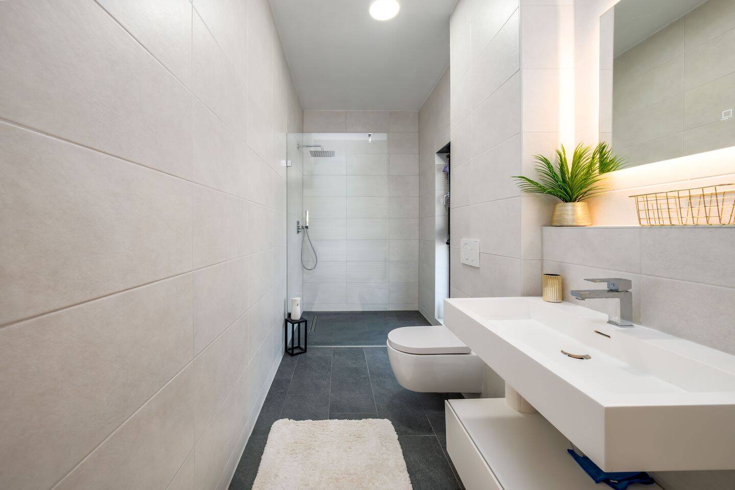 Provisionsfreie Exklusive Neubau-Villa in einzigartiger Naturlage mit Poolhaus – Berlin – Vorschaubild 9
