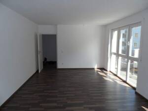 Nürnberg St.Peter: schöne 3-Zimmerwohnung mit bodentiefem Fensterelement; Aufzug; Tiefgarage - Nähe Wöhrder See und Hochschule – 90478 Nürnberg – Vorschaubild 3