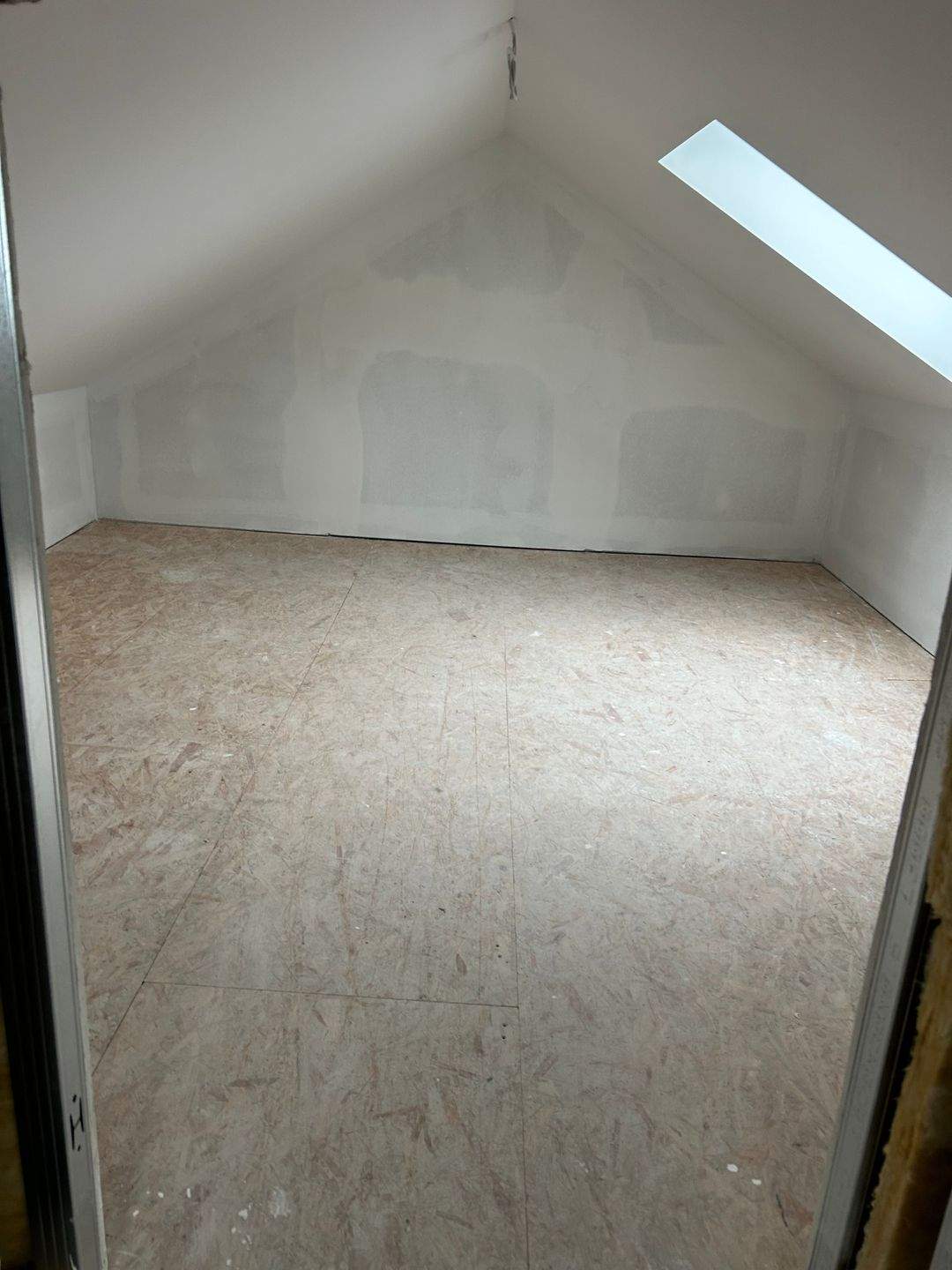ERSTBEZUG NACH KOMPLETTSANIERUNG +++Hochwertige 3,5-Zimmer- Maisonettewohnung mit Panoramaverglasung+++ – Chemnitz – Vorschaubild 8