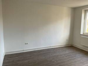Schicke 2-Zimmer-Wohnung mit Tageslichtbad und XXL-Balkon – 30926 Seelze – Vorschaubild 5