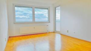 Helle 2-Zimmer-Wohnung mit Südbalkon, Weitblick und TG nahe MHH – 30627 Hannover – Vorschaubild 2