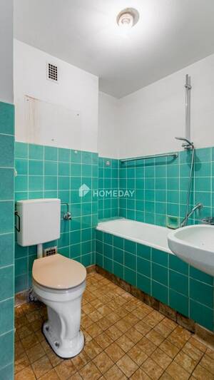 Renovierungsbedürftige & charmante 3-Zimmer-Wohnung mit 2 Balkone – 60431 Frankfurt am Main – Vorschaubild 9