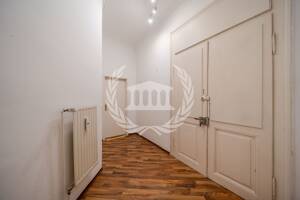 Historischer Altbaucharme in bester Innenstadtlage - Stilvolle 2,5-Zimmer-Wohnung! – 93047 Regensburg – Vorschaubild 5