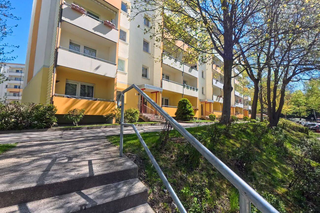 mit Einbauküche und sonnigem Südwest-Balkon – Chemnitz – Vorschaubild 9