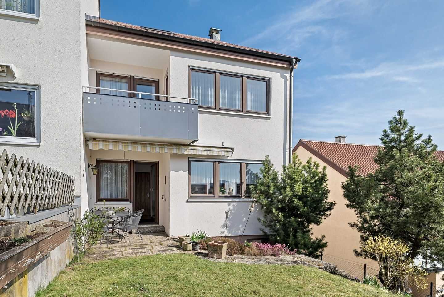 Reihenendhaus mit viel Charme & Platz für die ganze Familie – Albstadt – Vorschaubild 4