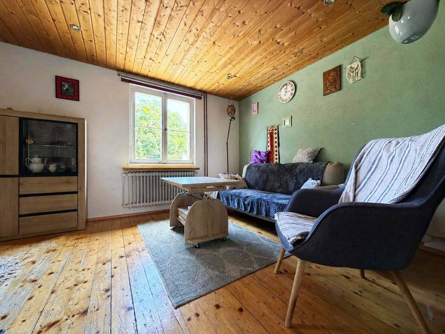 Diese Wohnidylle wird Ihr neues Zuhause. 3 Zimmer auf 97 m². Herrlicher Garten, Garage plus Carport. – Blumberg – Vorschaubild 4