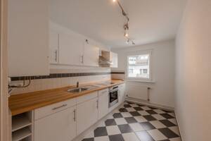 Einziehen und wohlfühlen: Frisch vorbereitete 3-Zimmer-Wohnung – 22177 Hamburg – Vorschaubild 3