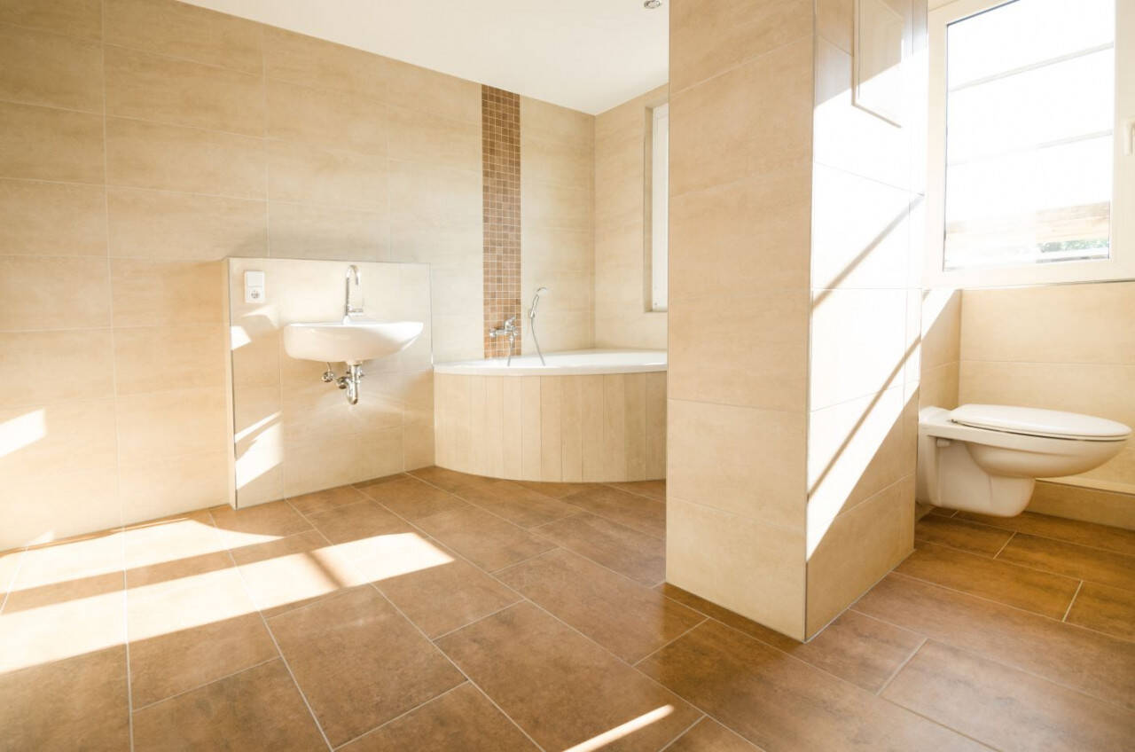Familienwohnug / Balkon / Gäste-WC – Chemnitz – Vorschaubild 4