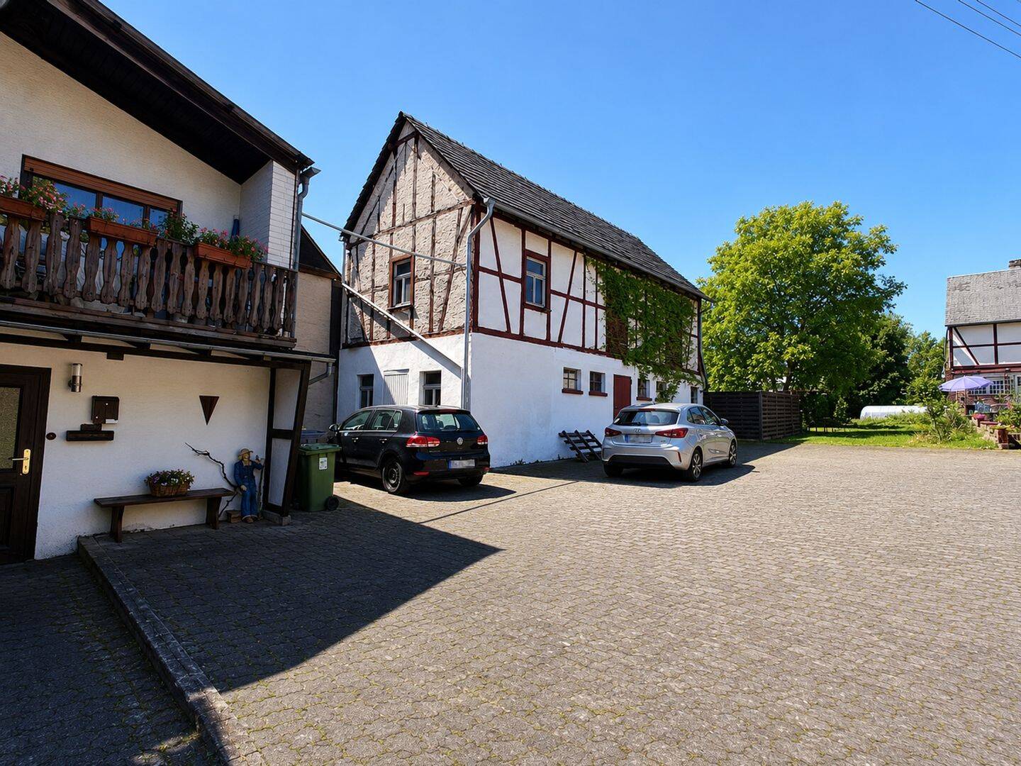 7-Zi.-Zuhause mit großem Garten inkl. zwei kleiner Nebengebäude