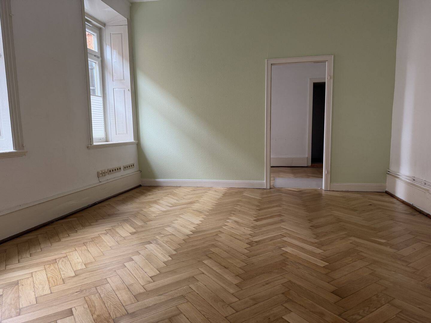 Sanierter Altbaue trifft moderne Eleganz: Hochparterre-Wohnung An der Marienkirche 5 in Rendsburg