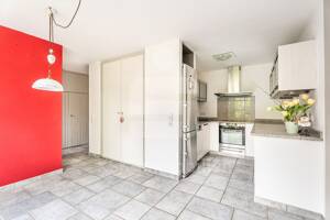 Im Kölner Süden - Urlaubsfeeling inklusive! Erdgeschosswohnung mit Garten in ehemaligem Gutshof – 50997 Köln – Vorschaubild 2