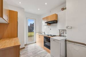 Sofort verfügbar: 3-Zimmer-Wohnung mit Terrasse in gepflegtem 4-Parteienhaus – 35398 Gießen – Vorschaubild 7