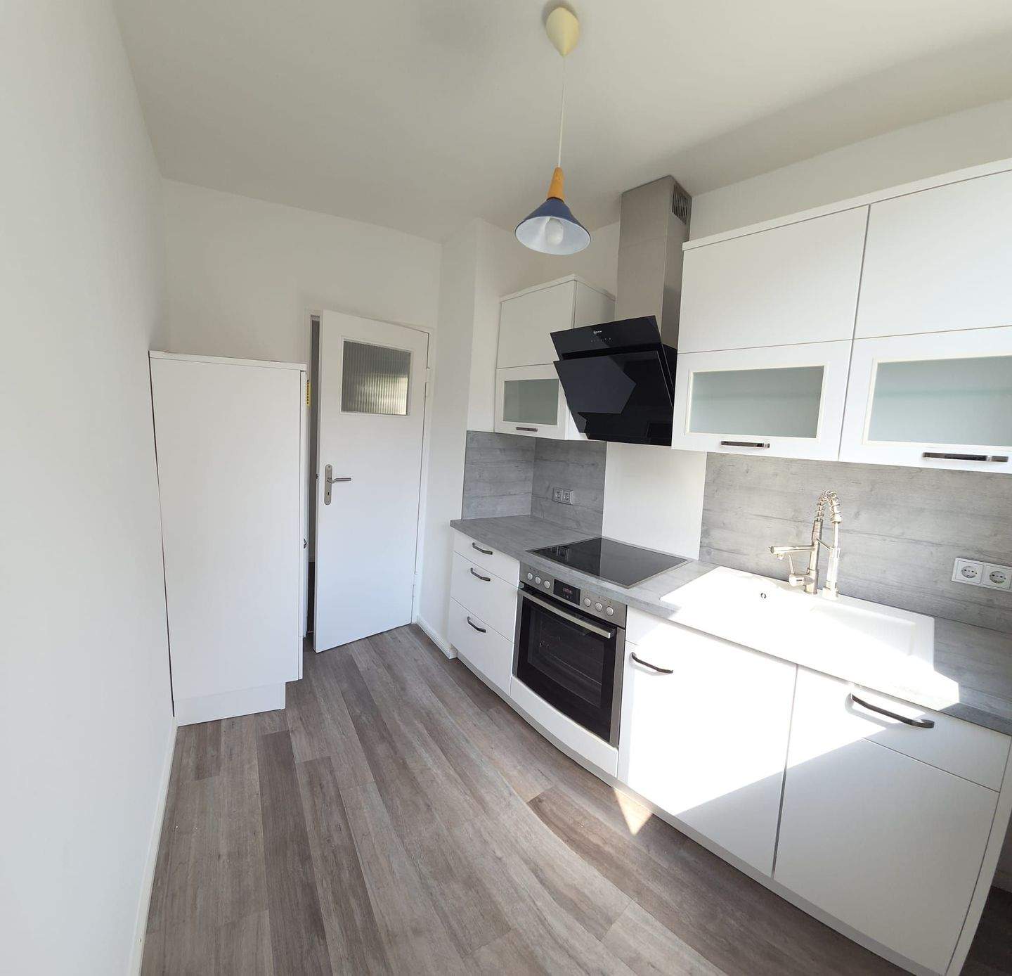Bezugsfreie 2,5-Zimmerwohnung mit Balkon – Berlin – Vorschaubild 8