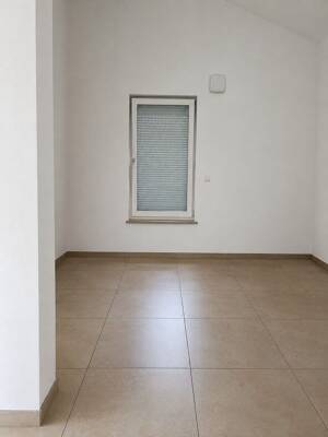 Moderne 3-Zimmer-Penthousewohnung in Muhr am See – 91735 Muhr am See – Vorschaubild 3