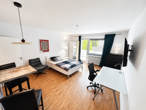 Helles, stilvolles Apartment mit Balkon und modernem Wohnkomfort (möbliert)