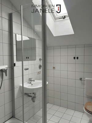 Ansprechende 2-Zimmer-Dachgeschosswohnung in Regensburg-Harting – ideal für Singles oder Paare – 93055 Regensburg – Vorschaubild 6