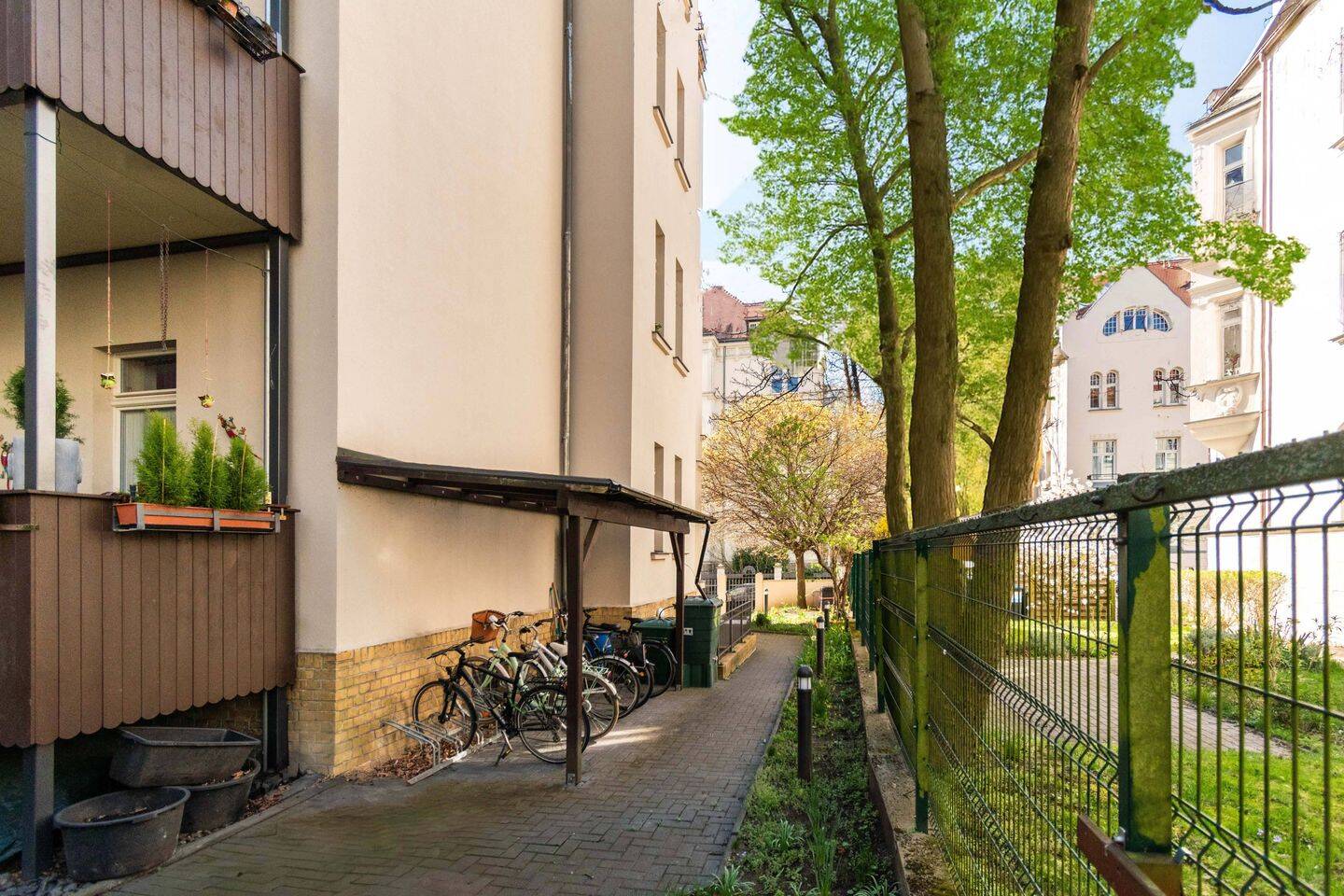 ALTBAUTRAUM IN GOHLIS | Gehobene 3-Raum-Wohnung mit Balkon und Parkettboden – Leipzig – Vorschaubild 7