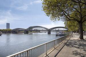 Köln vor der Haustür - modernes City-Studio zwischen Rhein, Dom und Hauptbahnhof