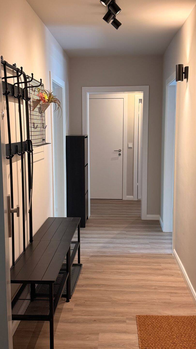 KOMPAKTES 14-m²-ZIMMER, VOLL MÖBLIERT, GÜNSTIGER EINSTIEG IN EIMSBÜTTEL – Hamburg – Vorschaubild 4