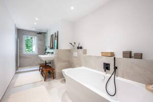 AIGNER - Exklusives Wohnen mit Stil: Luxussanierte Etagenwohnung auf höchstem Niveau – 81479 München – Vorschaubild 9