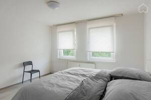 Bezugsfrei & Möbliert: Hell geschnittene 2-Zi.-ETW mit Balkon in Essen-Ostviertel (Provisionsfrei) – 45127 Essen – Vorschaubild 4