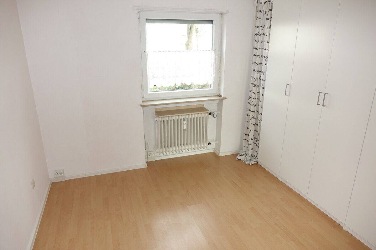 2 ZKB mit Balkon und Garage – Saarbrücken – Vorschaubild 4