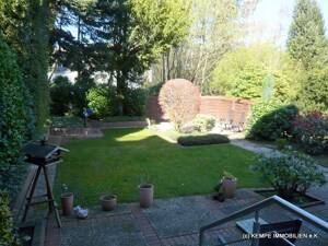 3 Fam.-Haus (90 m² + 90m² + 60 m²), 2 Garagen, 1 Mansardenzimmer und einen großen Spitzboden – 45136 Essen – Vorschaubild 6