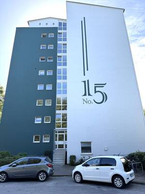 Freie gepflegte 2 Zimmer ETW im dritten Stock (Fahrstuhl) mit Balkon – 23556 Lübeck – Vorschaubild 3
