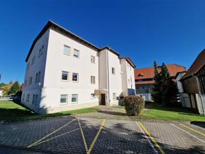 großzügige, helle 2-Zimmerwohnung zu vermieten. – 2739 Leutersdorf – Vorschaubild 1