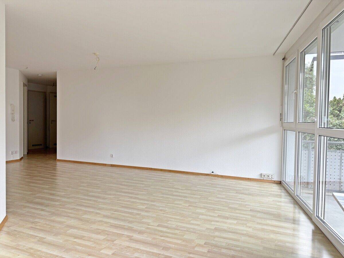 Fernab vom Stadttrubel - Helle Wohlfühlwohnung mit Balkon am Georgenberg in Reutlingen – Reutlingen – Vorschaubild 5