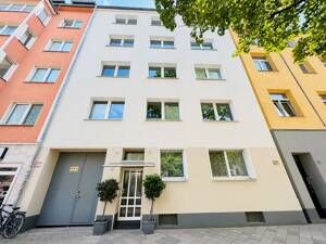 Neubau im Altbau - Kernsanierte 2-Zimmer-Wohnung mit Balkon und offenem Wohnbereich – 40476 Düsseldorf – Vorschaubild 3