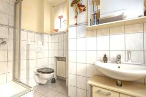 Charme, Substanz und Perspektive - Einfamilienhaus mit Doppelgarage in Bad Essen - Wittlage! – 49152 Bad Essen – Vorschaubild 3