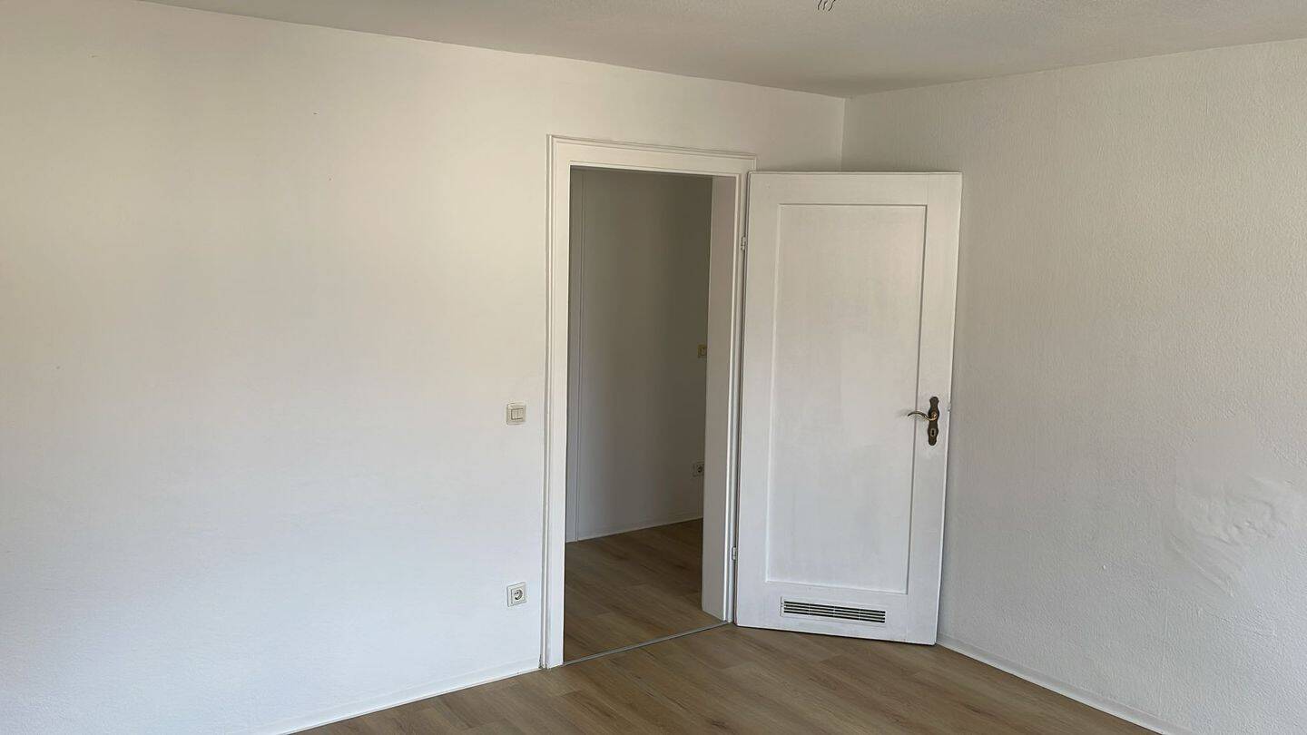 Helle 2-Zimmer Wohnung am Südstadtpark in Fürth – Fürth – Vorschaubild 2