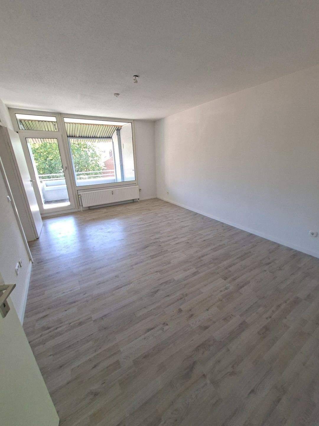 Düsseldorf- Lierenfeld * Erstbezug nach Sanierung * helle 2 Zi. Wohnung – Düsseldorf – Vorschaubild 4